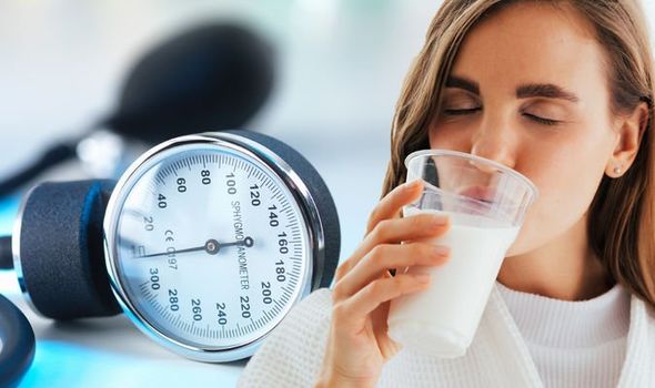 Sữa giúp phòng chống tăng huyết áp